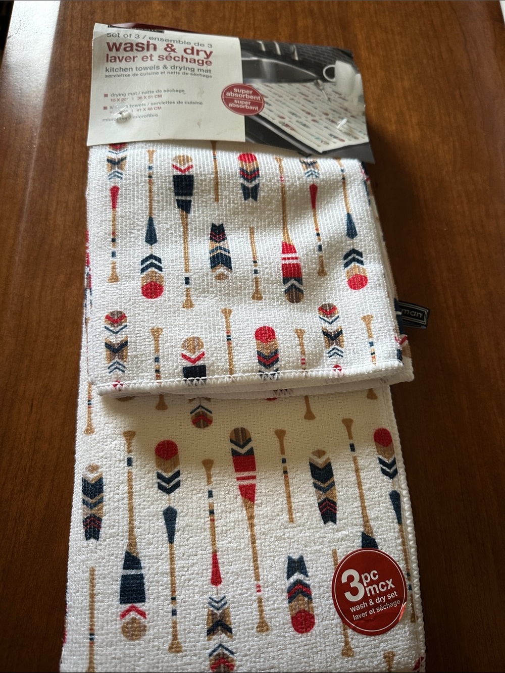 Harman paddle Pattern Kitchen Towels - White with Red, Navy & tan Accents NWT